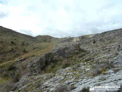 Barranco Río Dulce; zapatos senderismo; viajes de la comunidad de madrid;viajes senderismo semana s